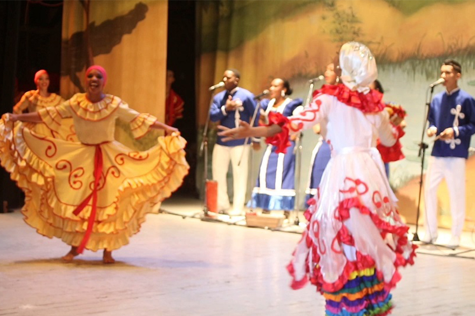 Camagua Folk Dance